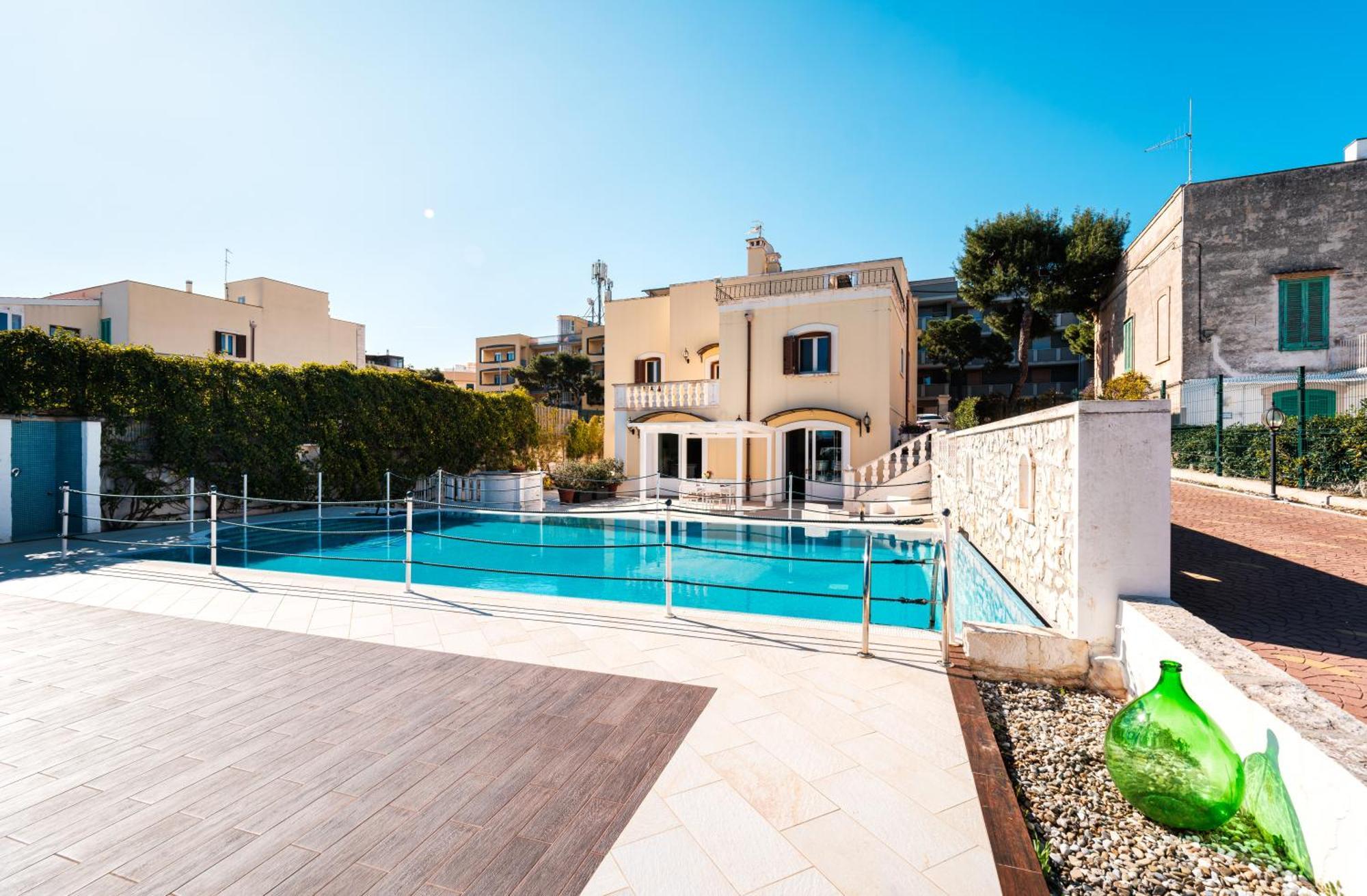 Villa Donna Franca By Sthey Monopoli Eksteriør billede